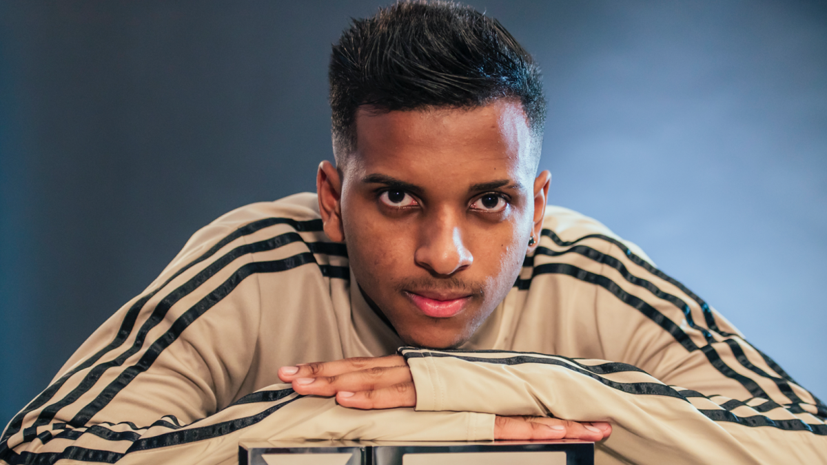 El brasileño Rodrygo, delantero del Real Madrid, se llevó el premio NxGn 2020, al mejor futbolista juvenil.