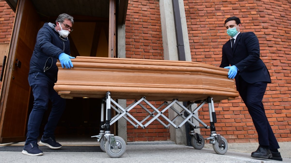 Las muertes 'bajo sospecha' aumentaron de 25 a 61 en menos de una semana