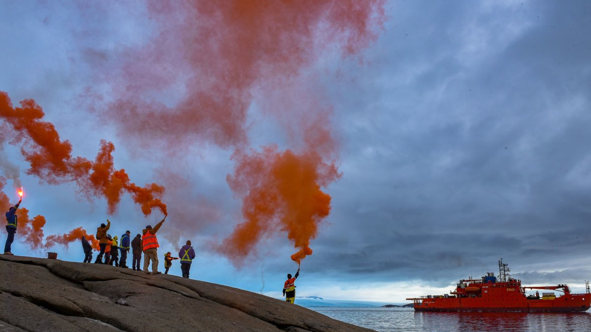 Esta foto fue tomada en febrero pasado y publicada el 31 de marzo por la División Antártica Australiana. Unas 89 personas se encuentran instaladas en el único continente libre de coronavirus COVID-19.