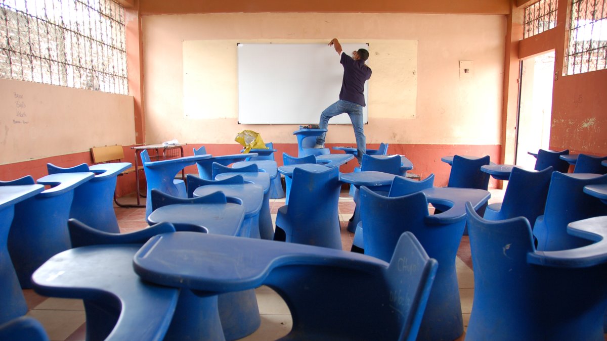 Las clases no serán en las aulas, sino bajo la modalidad virtual