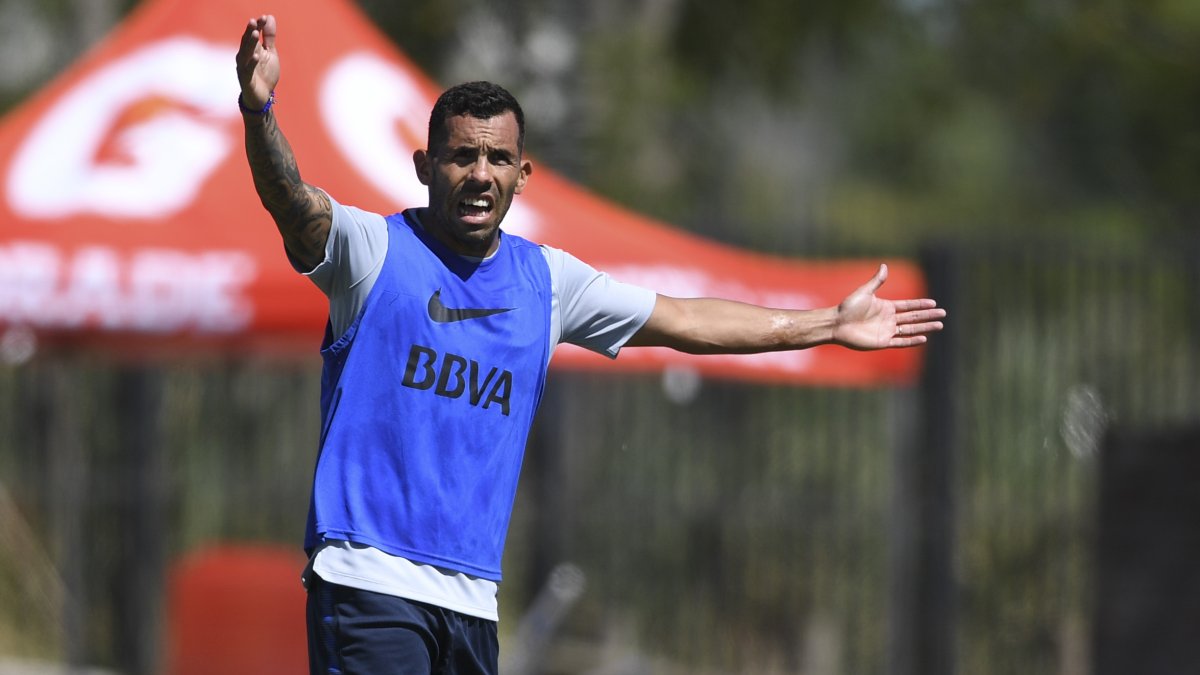 Carlos Tévez dijo que está dispuesto a ayudar en todo lo que haga falta.