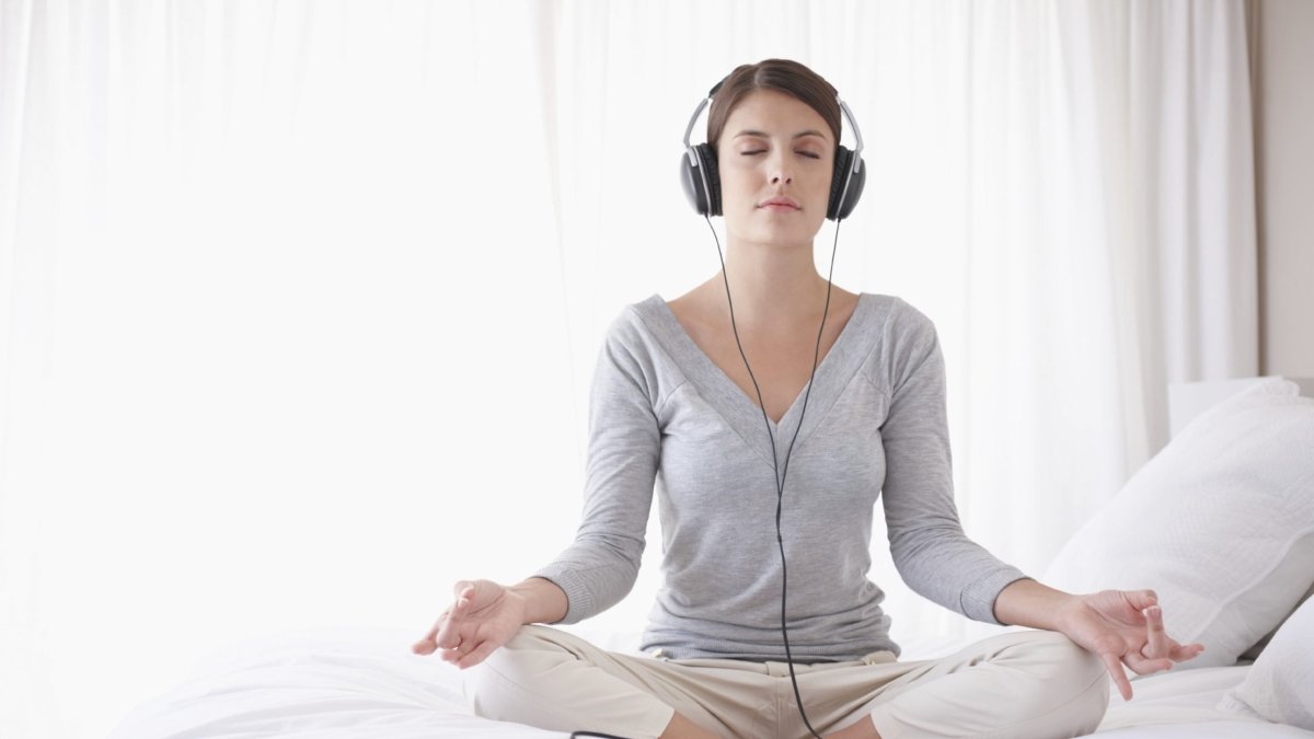 Insight Timer es perfecta para quienes gustan de sesiones guiadas y así conciliar el sueño o hacer yoga.