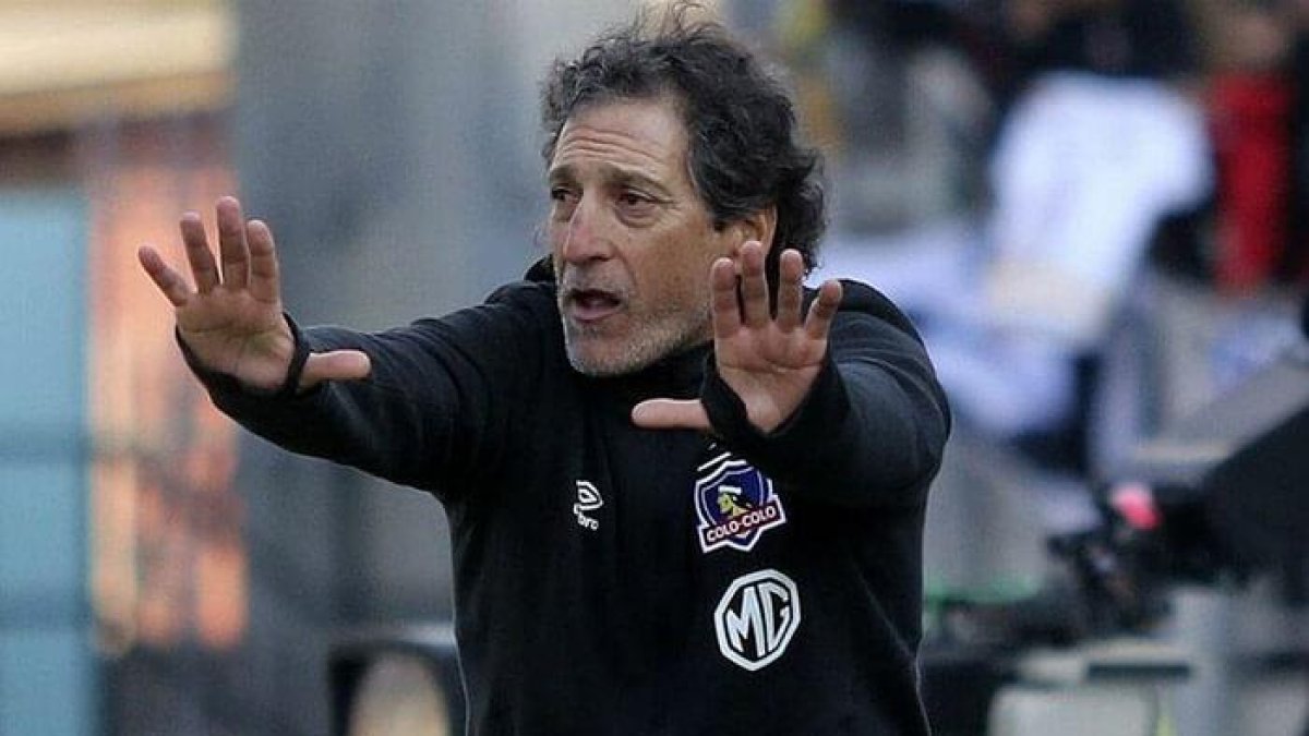 Mario Salas dejó el Colo Colo por malos resultados. En Perú ya fue campeón con Sporting Cristal