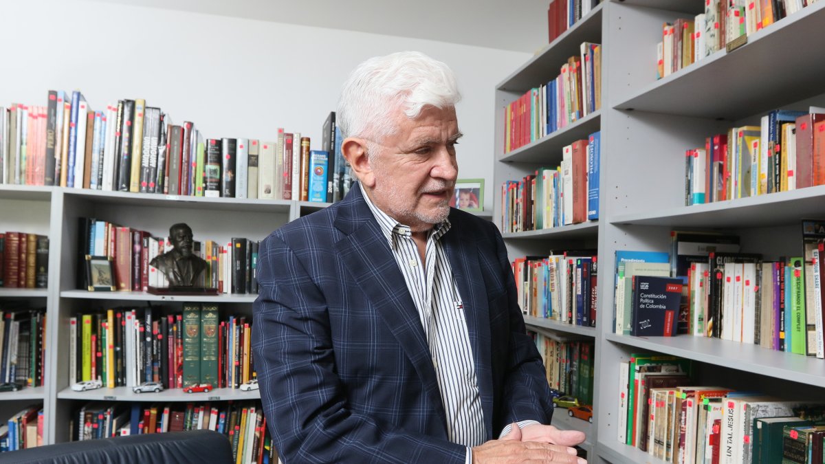 Personaje: Alfredo Palacio fue quien organizó el sistema de salud de emergencia durante el conflicto fronterizo con Perú.