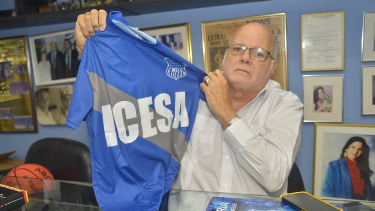 Omar Quintana fue tres veces campeón con el Club Sport Emelec.