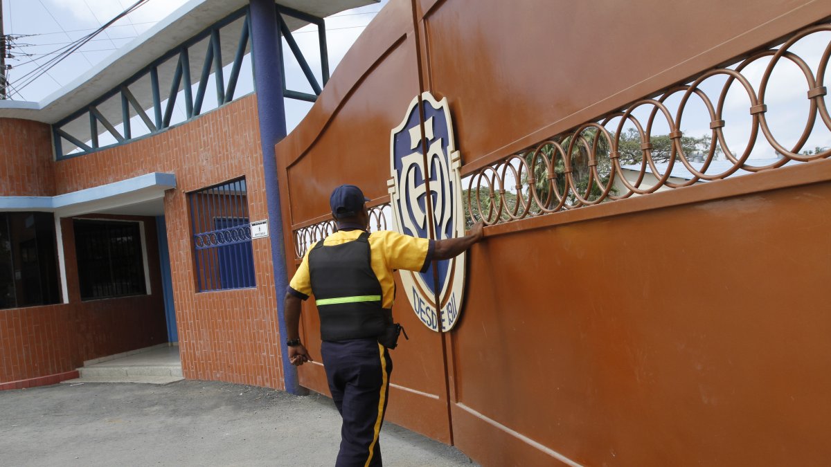 Soporte. La Politécnica Salesiana es otra de las academias que apuntan a ayudar a los ciudadanos que viven con temor y estrés durante la cuarentena.