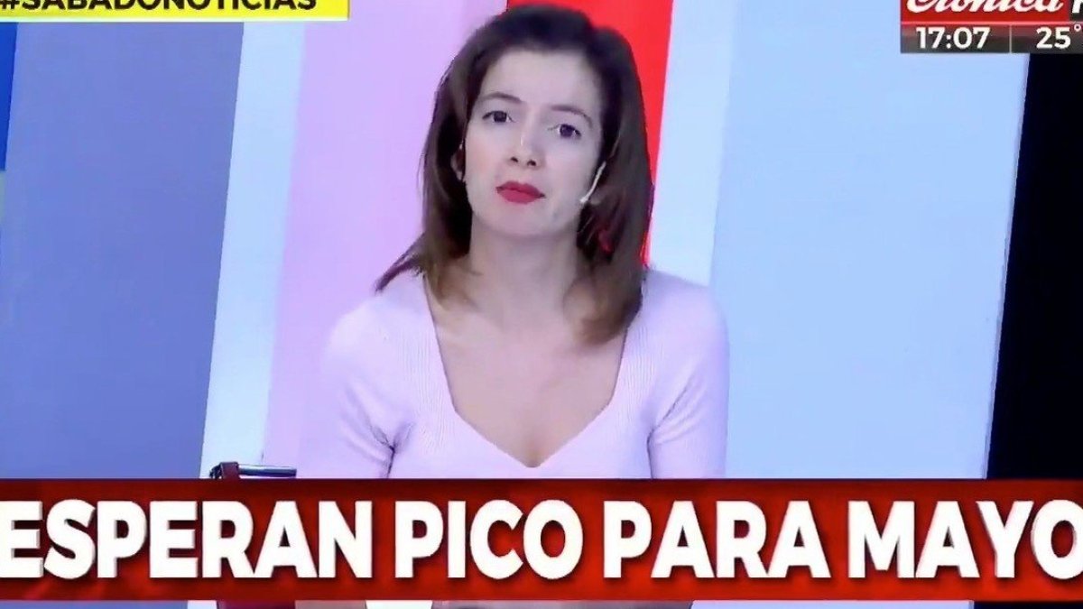 Momento en el que se registró el 'blooper' al aire.