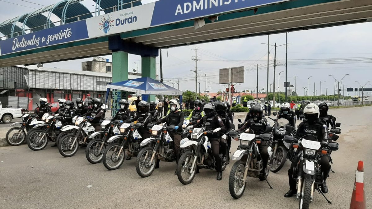 Tarea. Uno de los simulacros se realizó en el Puente de la Unidad Nacional, en Durán.