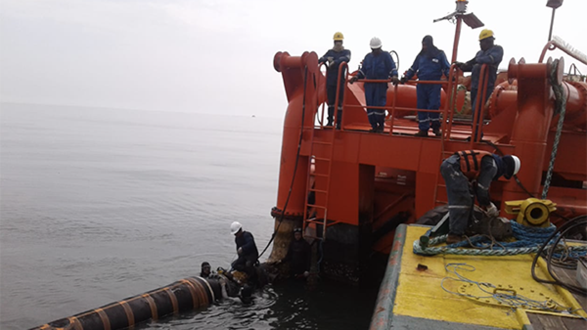 El crudo almacenado en Balao permitirá mantener las exportaciones petroleras.