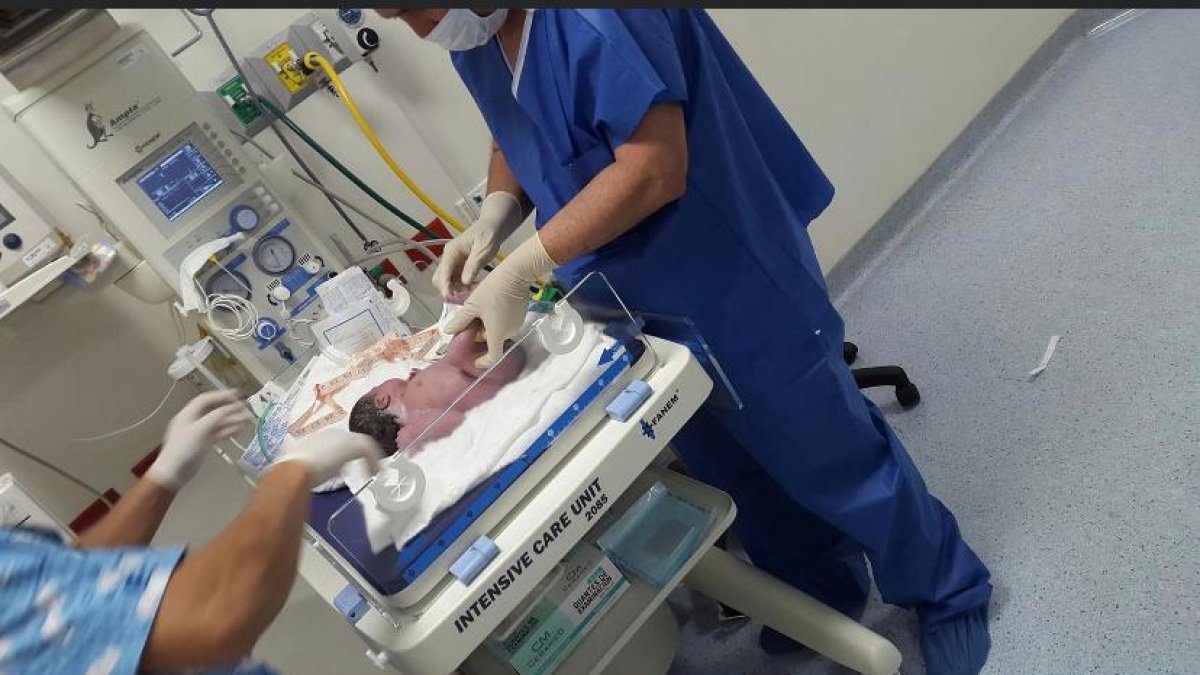 Víctima. Germán Tutasi era ginecólogo. Falleció a sus 68 años en Guayaquil el 28 de marzo, cuenta su hijo.