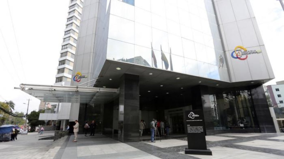 Según fuentes judiciales, existirían cuatro funcionarios con coronavirus estables, todos contagiados en audiencias.