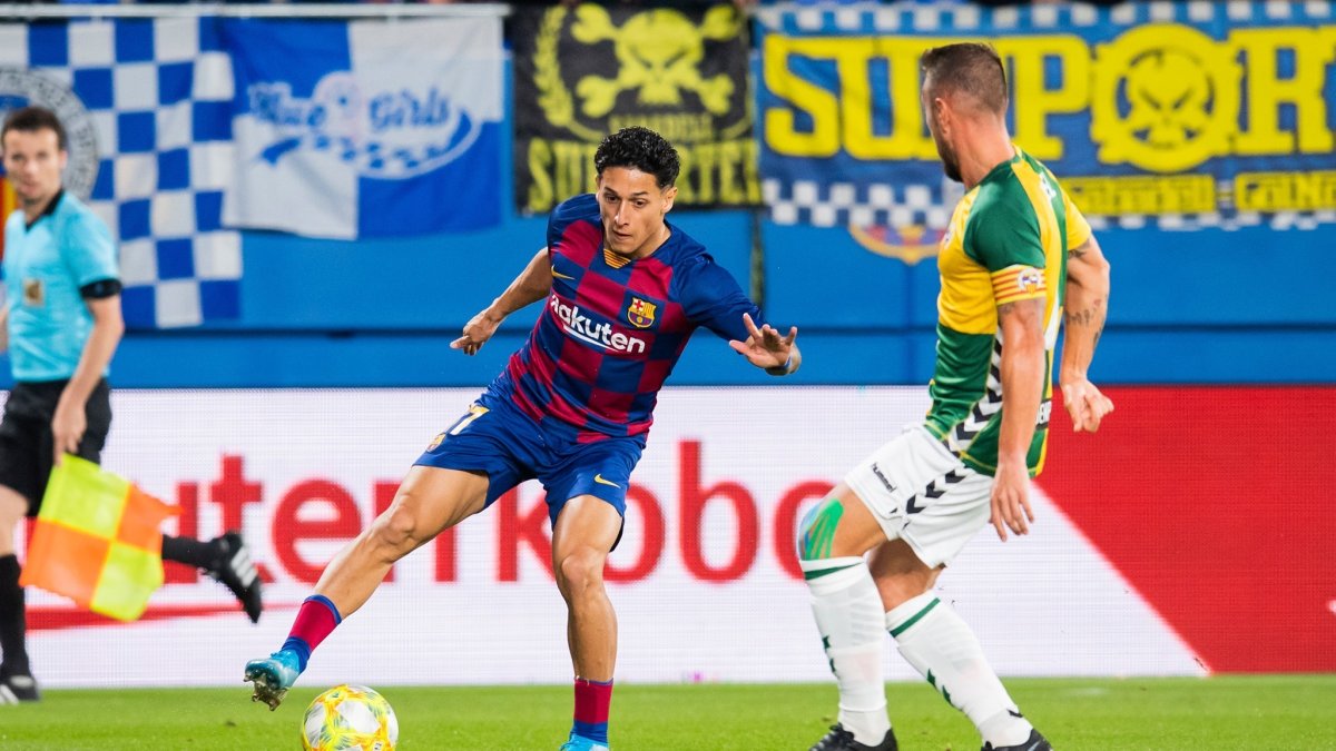 Kike Saverio, delantero ecuatoriano que busca un espacio en la primera plantilla del FC. Barcelona.