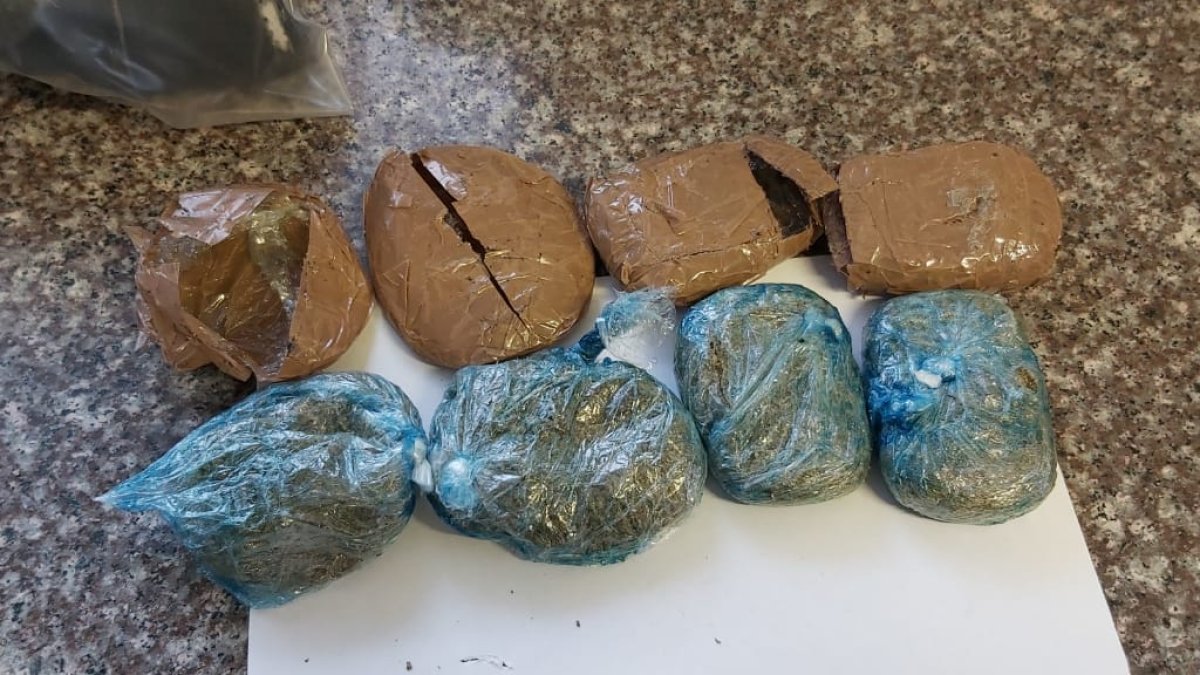 El agente fue descubierto esta mañana en el Centro de Rehabilitación Social de Cotopaxi.