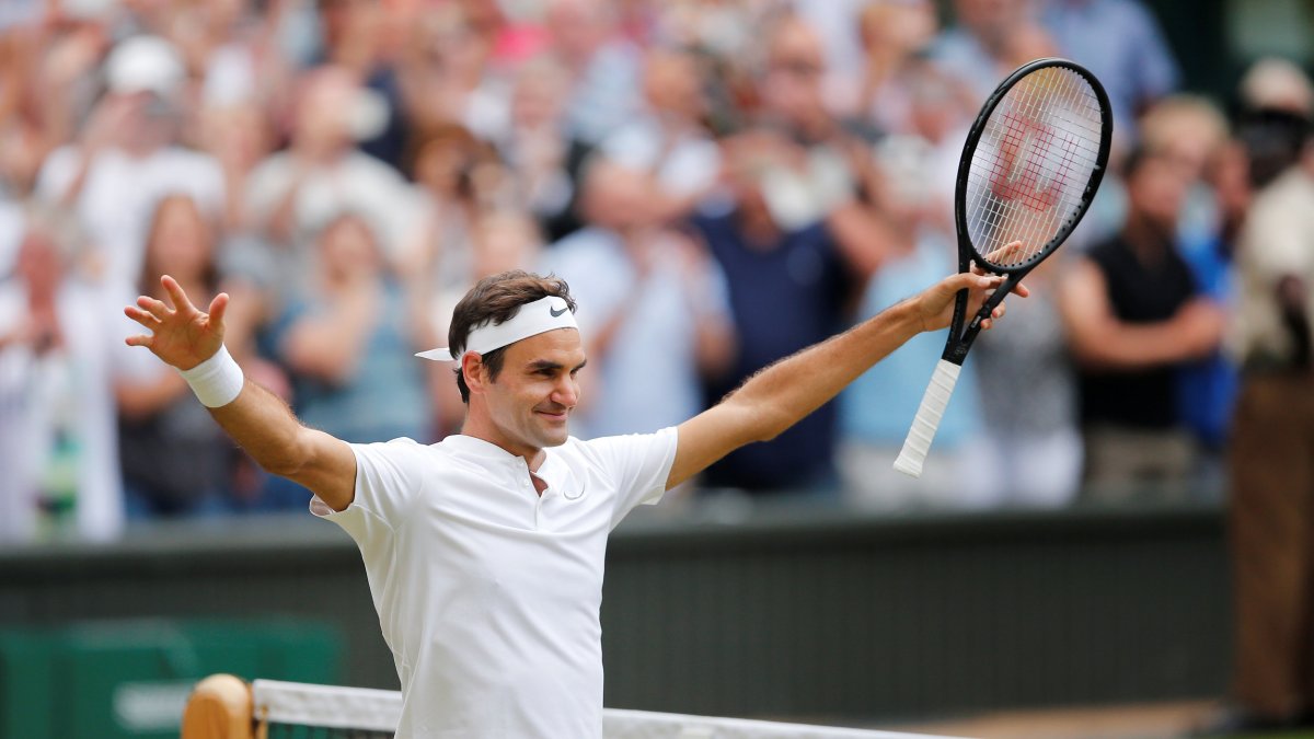 Roger Federer, ocho veces campeón de Wimbledon, puso la voz al video en homenaje del personal sanitario.