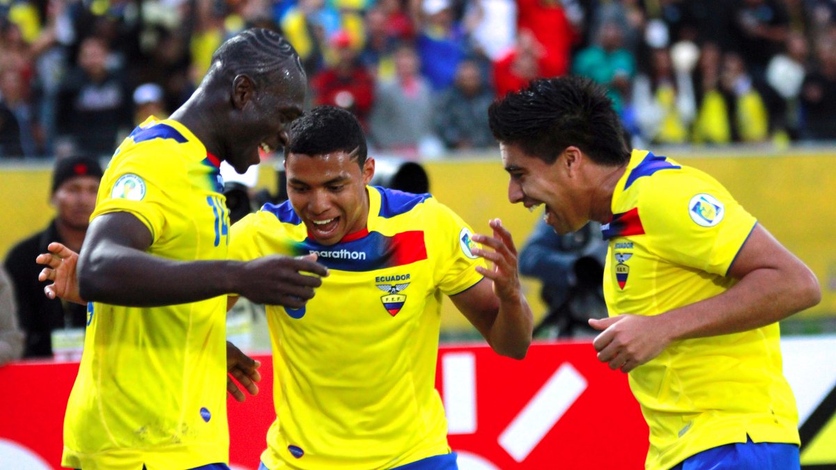 El Mortero Castillo (i) trasladó su buen humor a redes sociales con un cómico video.