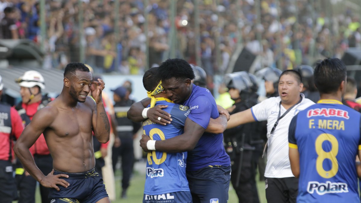 A los campeones con Delfín les prometieron un premio de 300 mil dólares para toda la plantilla, no solo primer equipo.