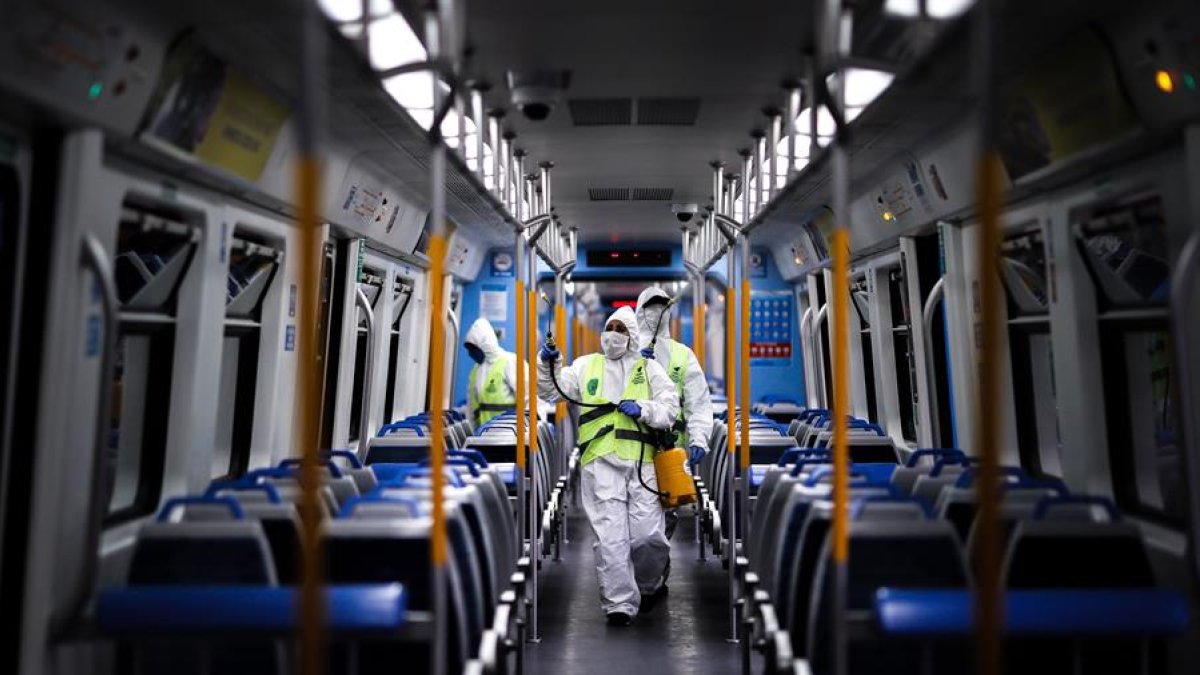 La Covid-19 sigue extendiéndose por Occidente mientras su segunda oleada golpea a Asia.