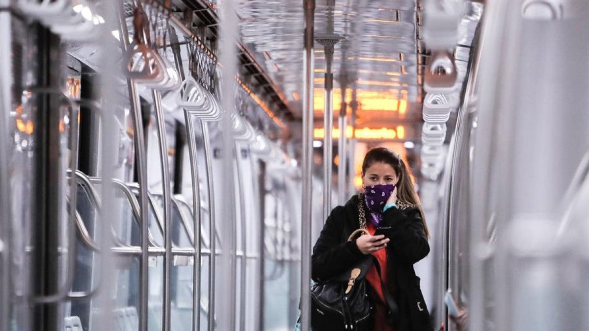 Apple y Google anunciaron una colaboración con la objetivo de contener la propagación del coronavirus.