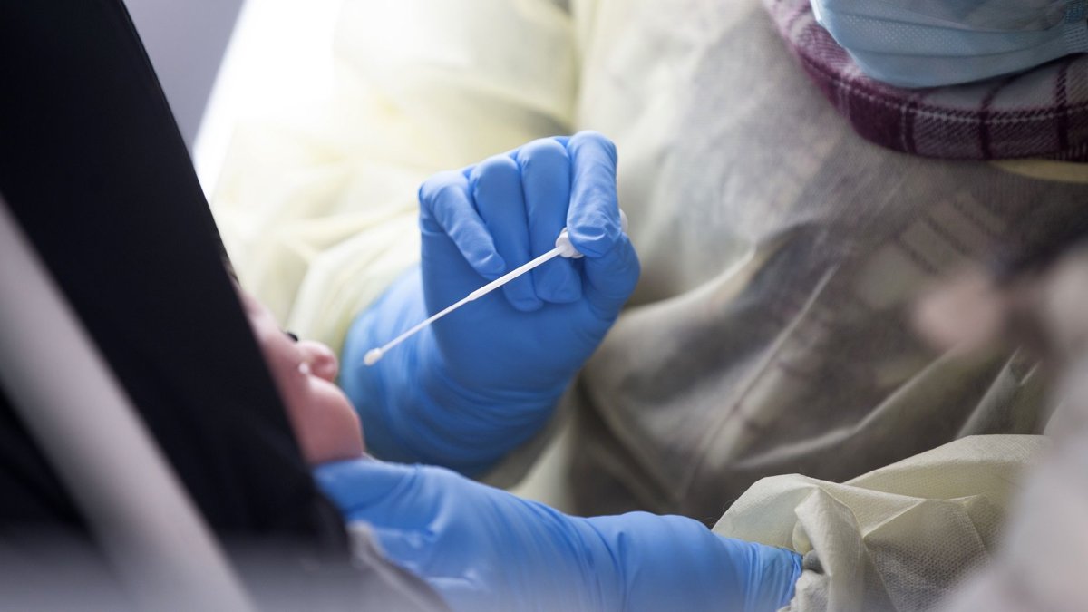 Más de 25.000 muestras se han tomado en Ecuador, según el Ministerio de Gobierno.