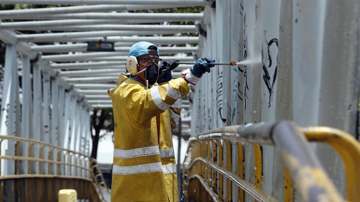 Actualmente china sigue manteniendo medidas de control aunque en menor rango.