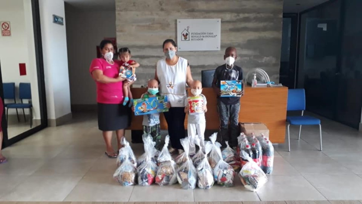Las donaciones llega a albergues para niños con cáncer y también a sus hogares.
