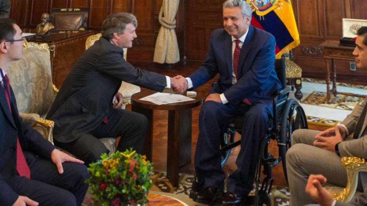 El año pasado, el presidente Moreno se reunió con directivos de Ashmore Group, una de las firmas que ha invirtido en papeles ecuatorianos.