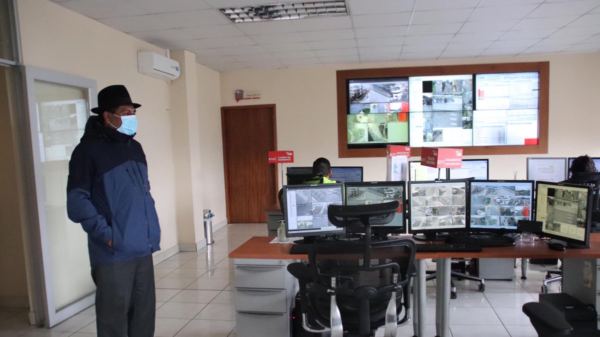 El funcionario anunció los resultados de su prueba, a través de un video.