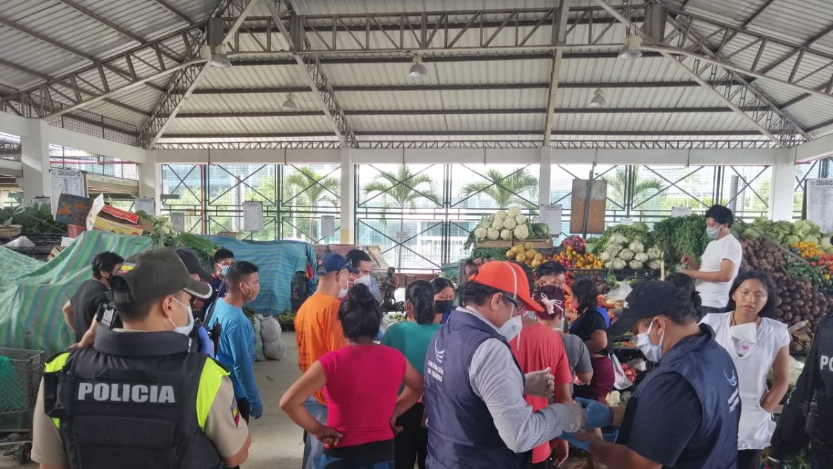 Control. En el operativo participó la Intendencia y policías del distrito Florida.