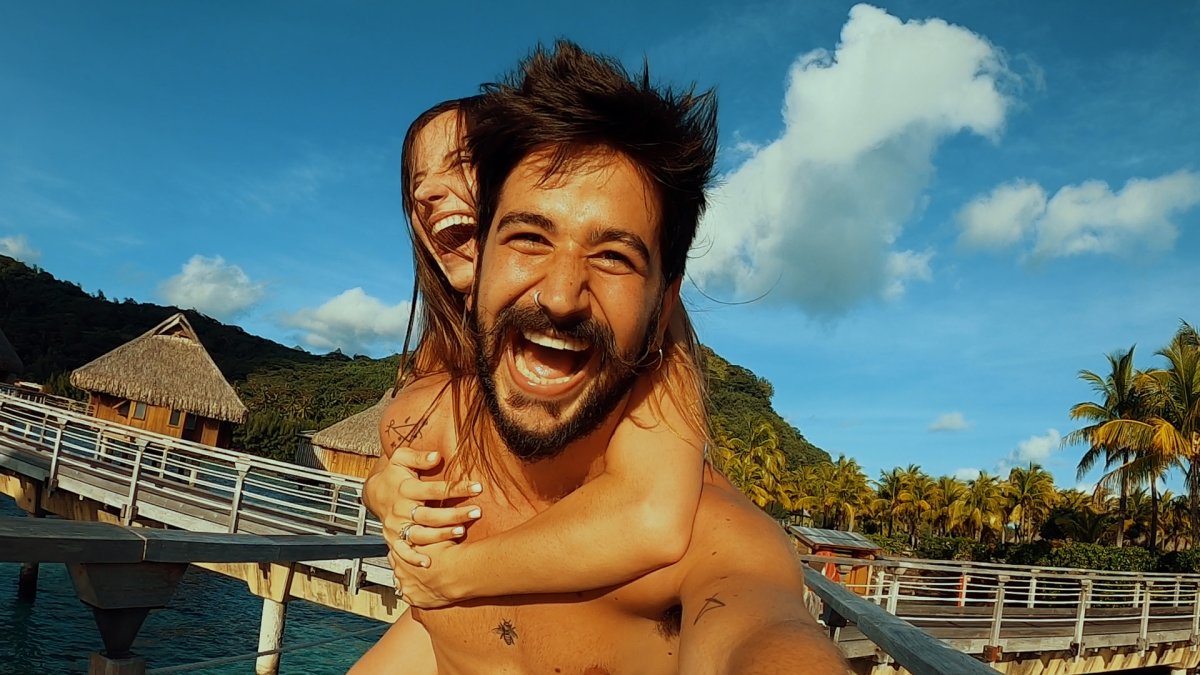 La pareja tiene más de 3 años de relación.