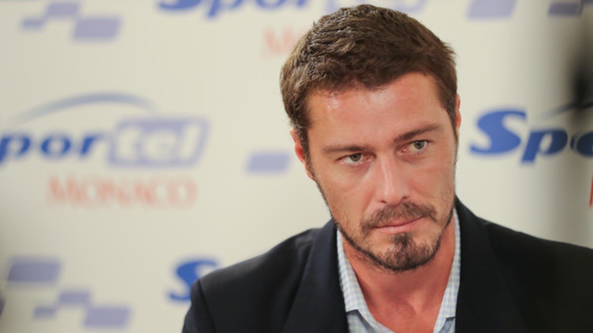 Marat Safin  cree que no todo es como se dice y que están alistándose para algo más grande