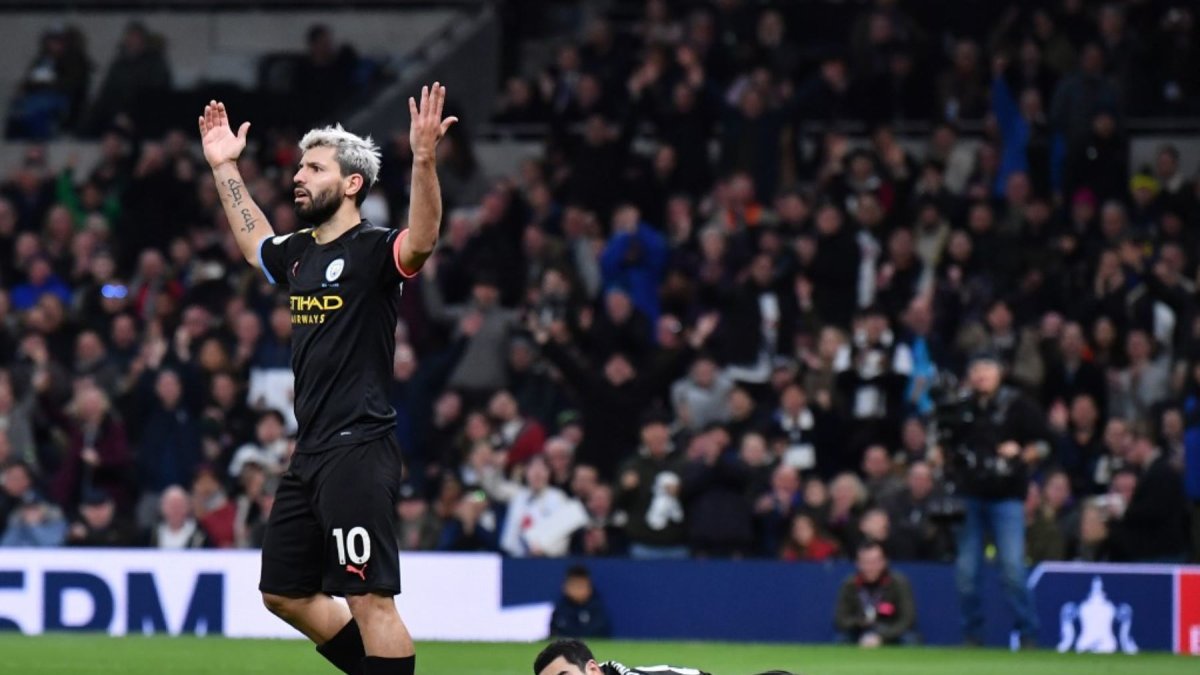 La Liga Premier sería la que más pérdidas generaría en caso de un cierre definitivo de la temporada por el coronavirus.