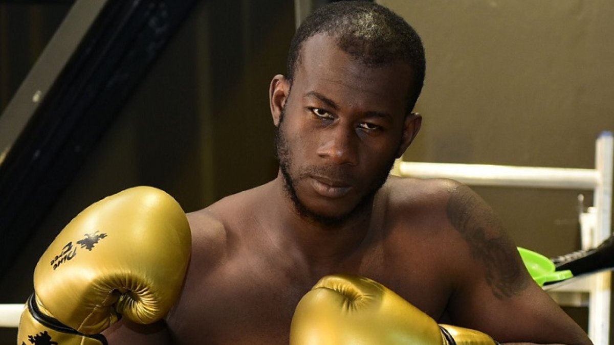 Roger Guerrero se suma a los retos por internet, en este caso, para hacer deporte.