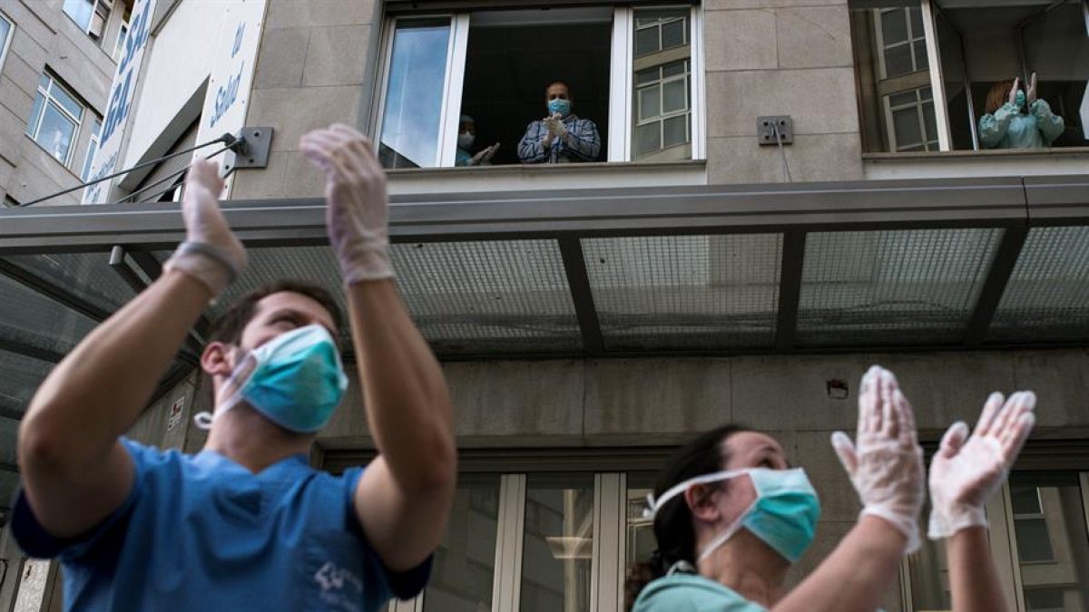 La crisis del coronavirus inunda de historias las redes sociales en los últimos días.