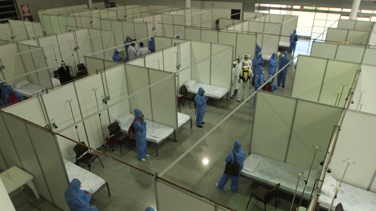 180 profesionales de la salud atenderán a los infectados y vivirán allí.