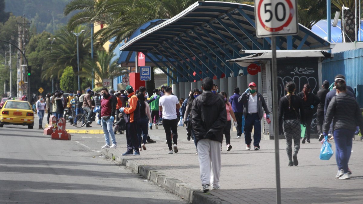 Desde el 4 de mayo regirá el sistema de semáforo.