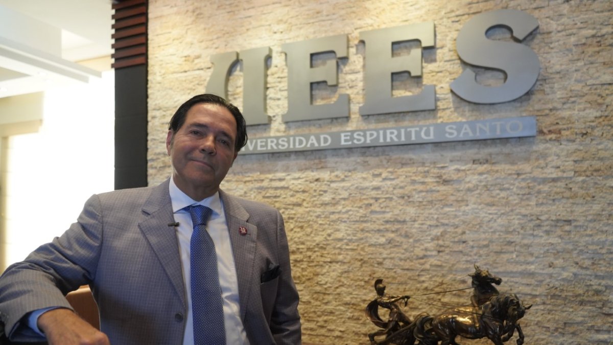 Carlos Ortega es canciller de la Universidad de Especialidades Espíritu Santo (UEES)