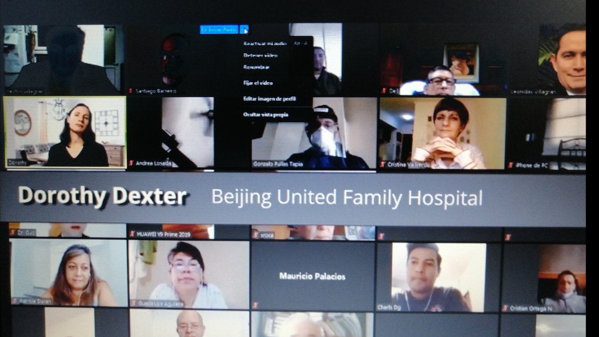 Conversatorio desde China con Ecuador de doctores de diversas nacionalidades que viven en Beijing.