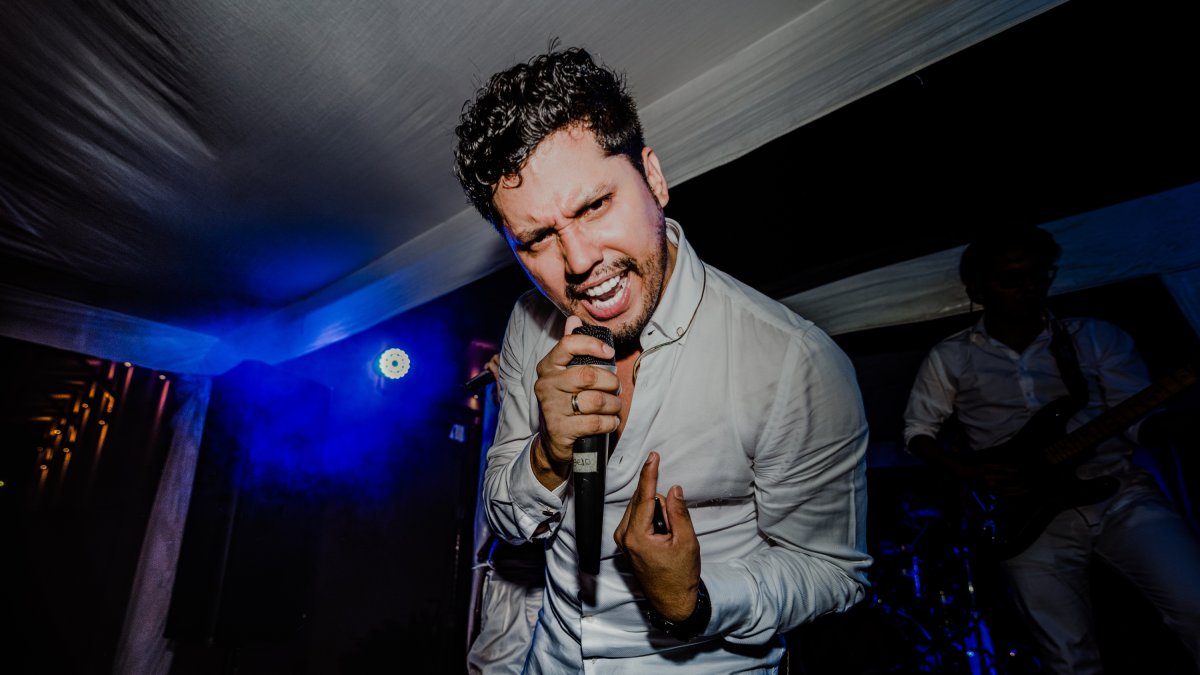 El artista guayaquileño es además de músico es fotógrafo.