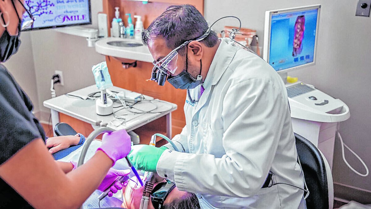 Además de reforzar las medidas de bioseguridad, los odontólogos plantean la reducción en el número de pacientes que tratan a diario y el ozono para la limpieza del consultorio.