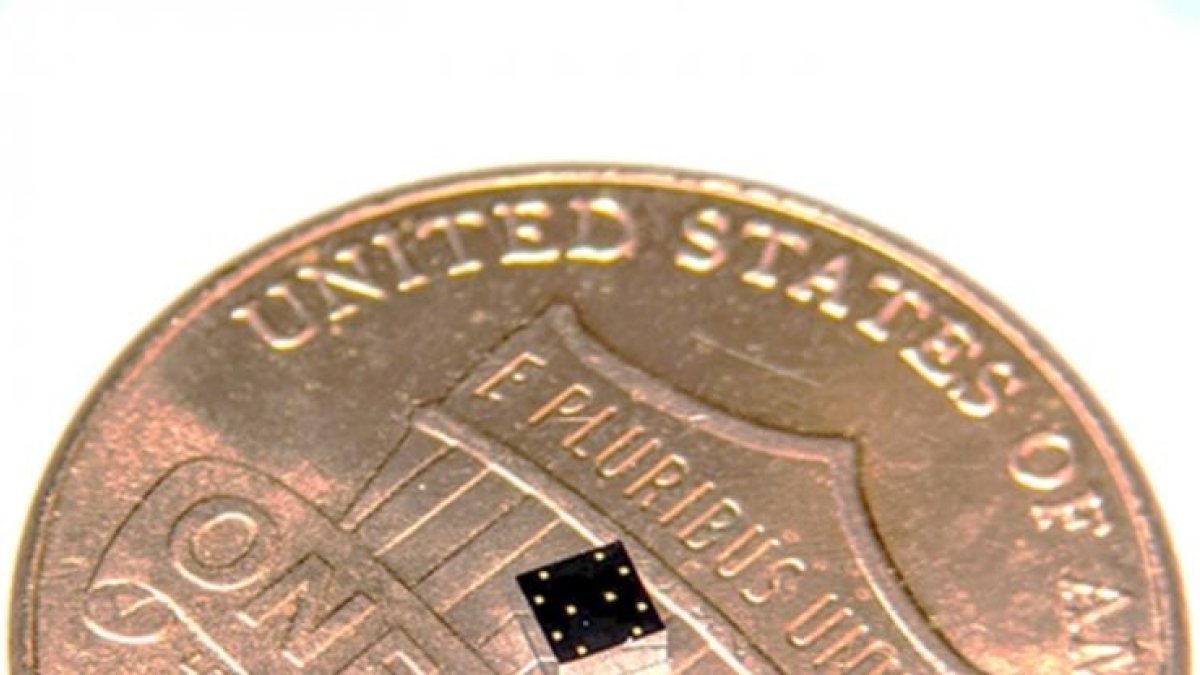 El sensor es diminuto, pero con una gran potencia para detectar fallas en el funcionamiento del corazón y de los pulmones.