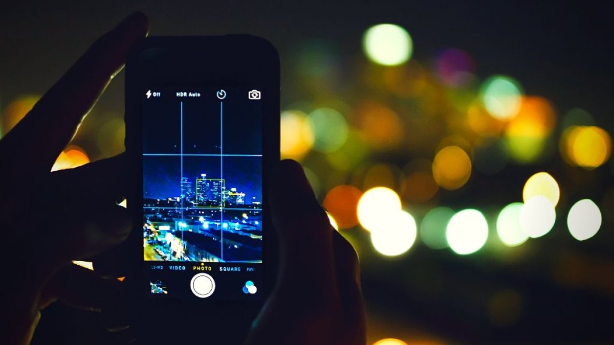 El uso del celular puede ser un aliado contra el coronavirus. La app DeteCCovid es prueba de ello.