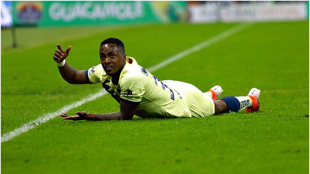 Renato Ibarra, volante del América, fue separado del América por violencia de género.