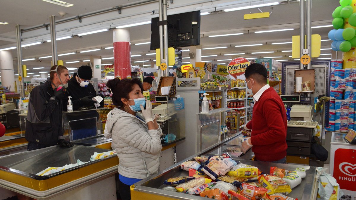 La ciudadanía ha acudido masivamente a los supermercados durante la emergencia sanitaria por el coronavirus.
