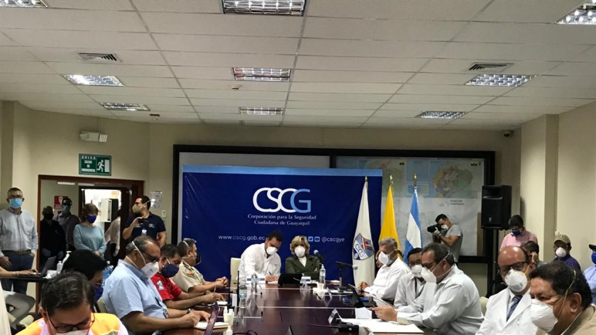 Dexclaraciones en la mesa del COE cantonal de Guayaquil.