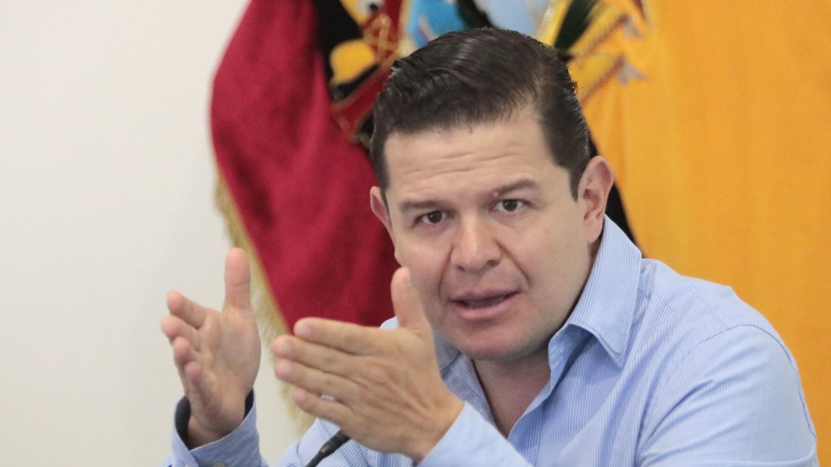 El Secretario General de la Presidencia, Juan Sebastián Roldán, asumió su entera responsabilidad en el malentendido.