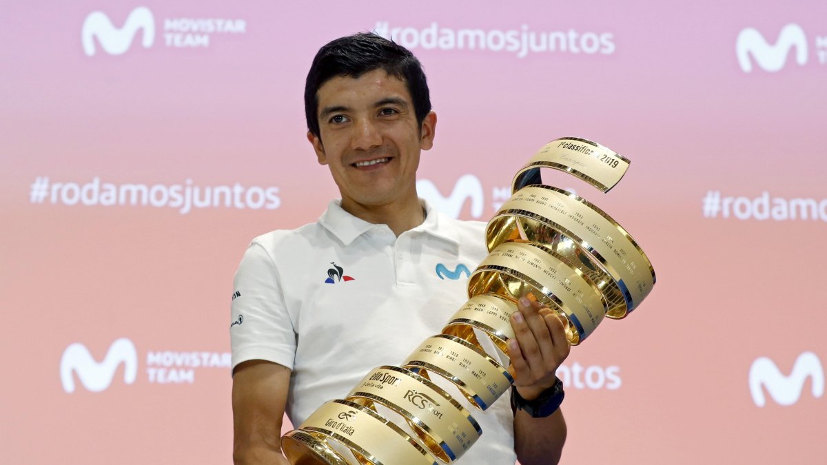 Richard Carpaz se convirtió en el rey del Giro de Italia siendo parte del equipo Movistar.
