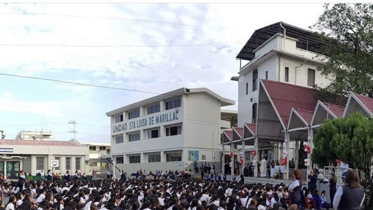 El plantel está ubicado en Piedrahita y Av. Del Ejército.