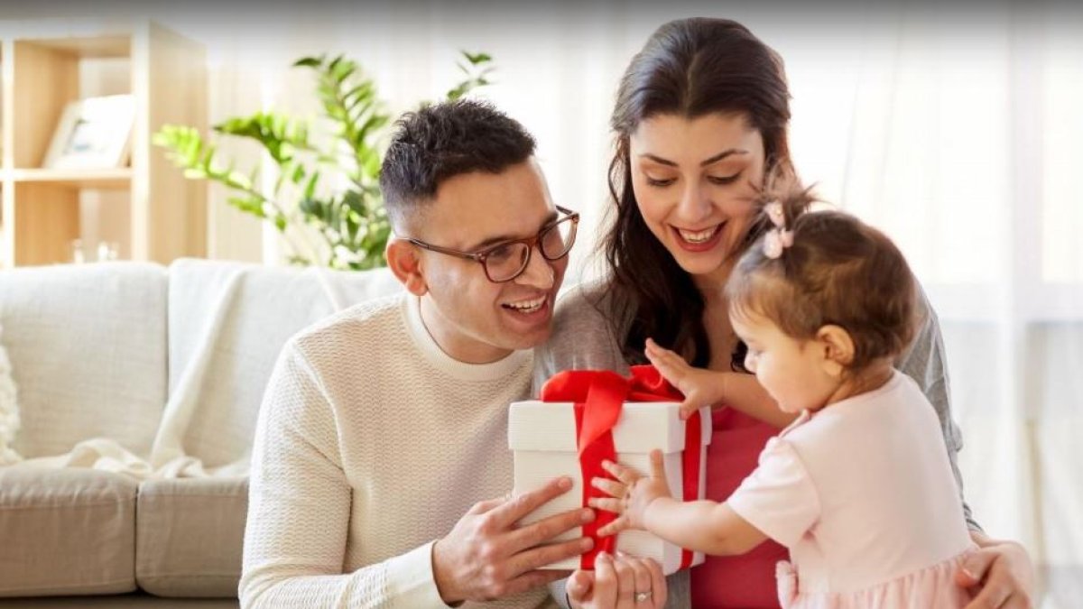 La línea Thieves de Young Living da soluciones de limpieza sencillas y naturales que son efectivas y seguras para utilizar alrededor de la familia, incluidos niños y mascotas.