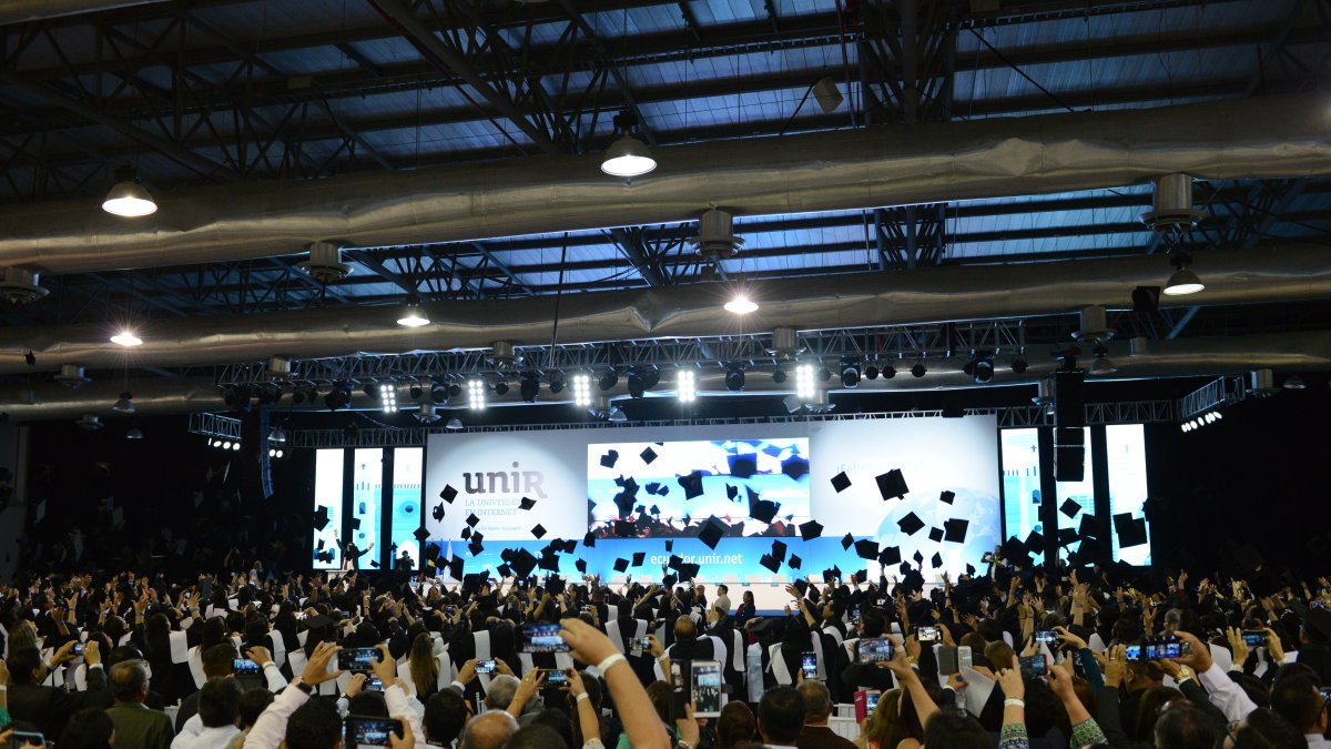 Ceremonia Alumni celebrada en el Centro de Convenciones de Guayaquil en enero de 2020.