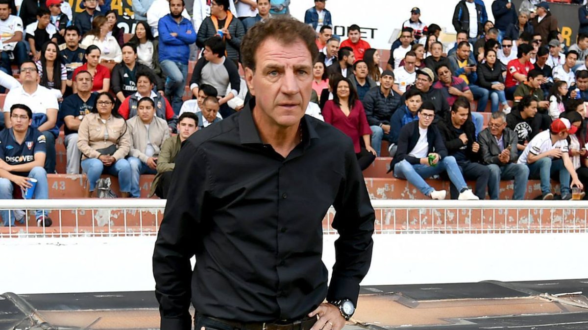 Ricardo Dillon, entrenador del Ponchito, considera que no se debe de cambiar el sistema del torneo nacional.